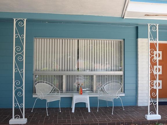 3rd image of 6034 Linneal Beach Dr