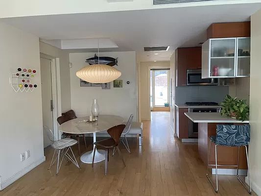 5th image of 324 Saint Marks Ave APT 1W