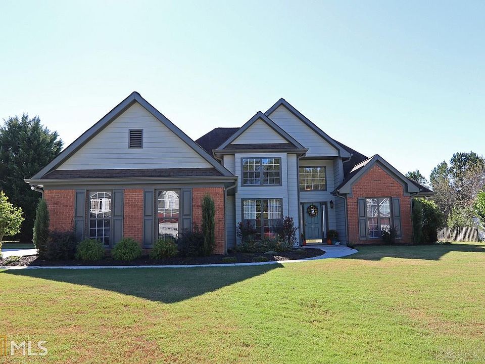 1st image of 418 Beech Hollow Trl
