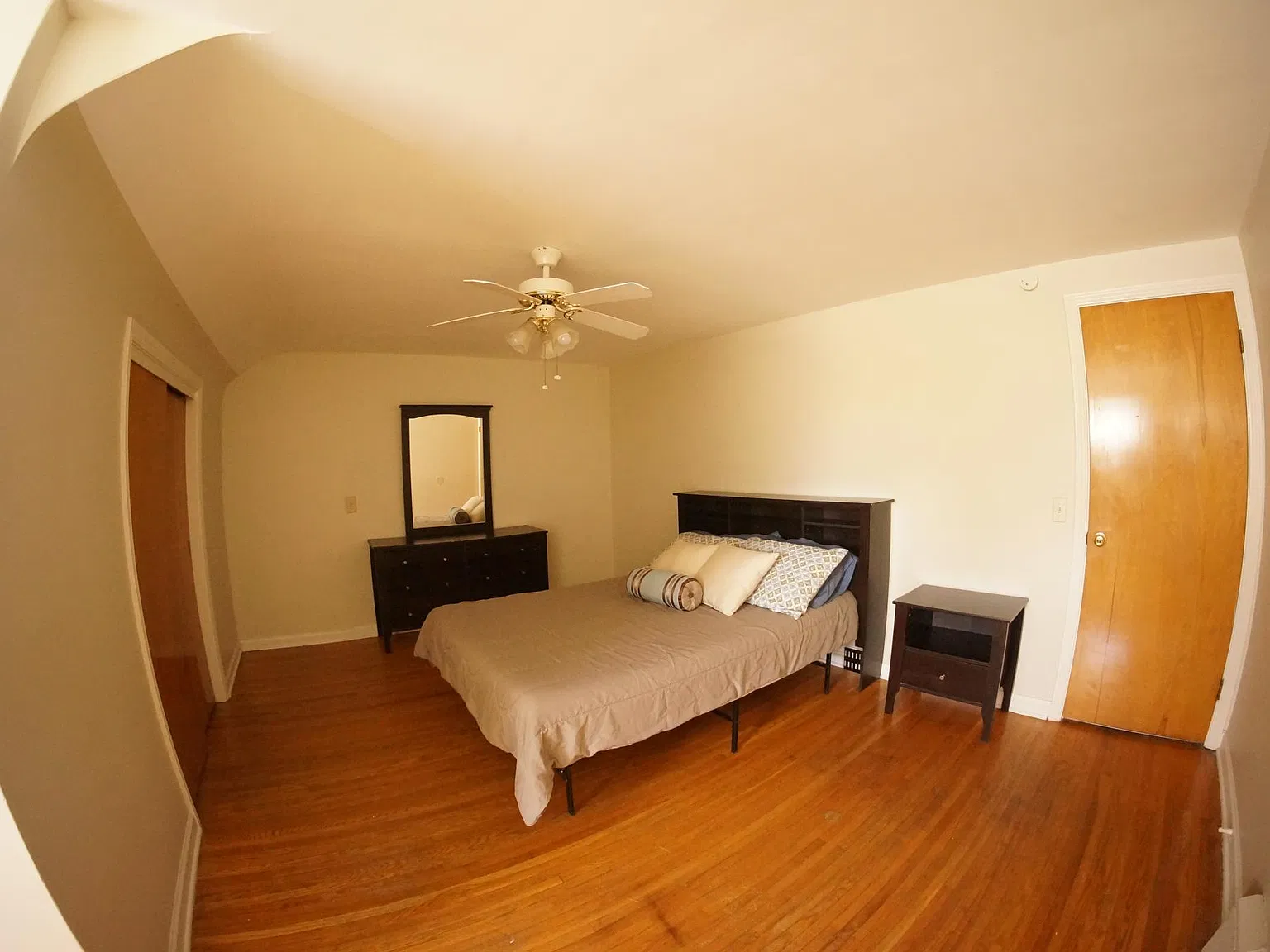 4 bed, 1650 sqft, $515 — Photo 3