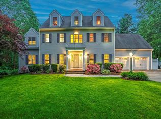 4 Leonard Rd, Mendon, MA 01756