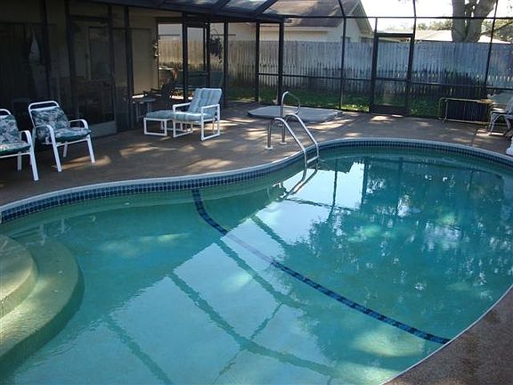 2nd image of 7604 Willow Brook Ct