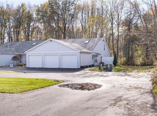3489 Ivy Hill Cir S #D, Cortland, OH 44410