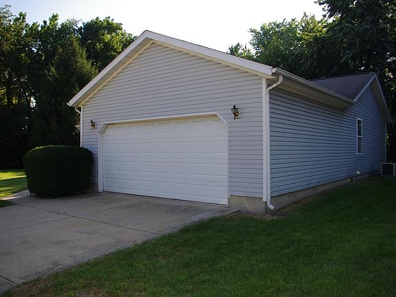 4th image of 1705 Willow Ct