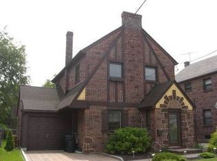 25 Summit Rd, Clifton, NJ 07012