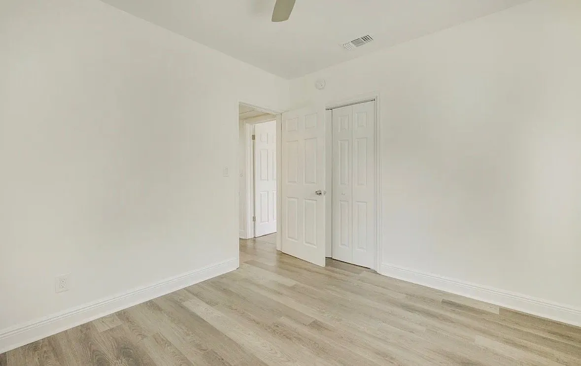 Spacious 4 Bed/2 Bath Single Family Home in Jacksonville, FL - $1655/mo — Photo 4