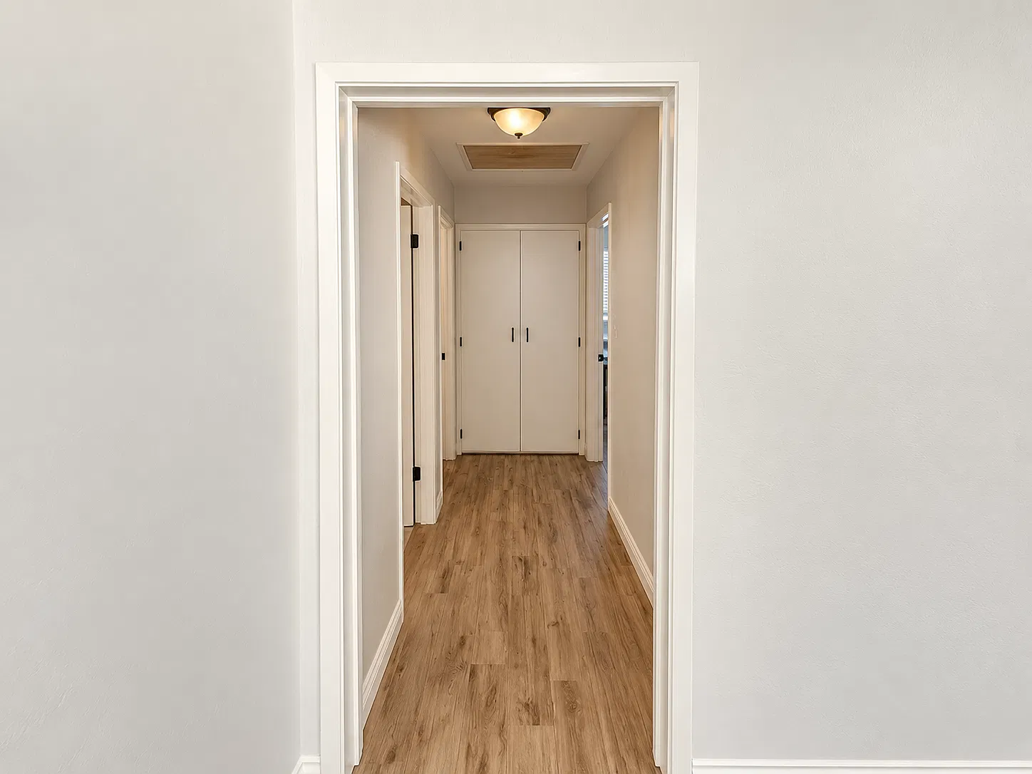 5 bed, 1288 sqft, $5,000 — Photo 3