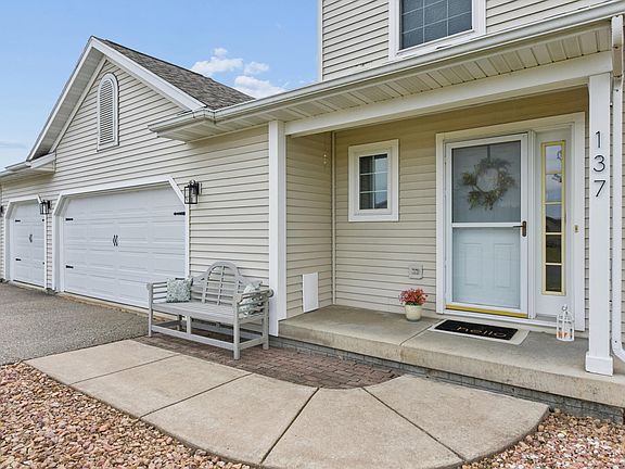 3rd image of 137 Kruger Ln