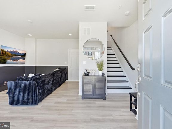5th image of 2602 Lanham Hill Cir