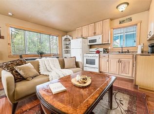 696 Poppy Way, Big Bear Lake, CA 92315