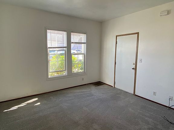 3rd image of 310 E Chestnut St #314-A