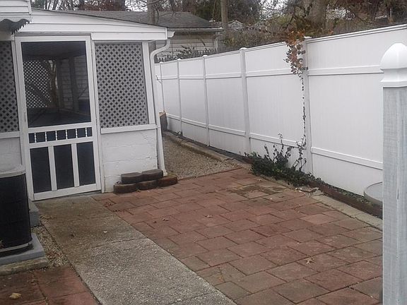 4th image of 6574 Coffey St