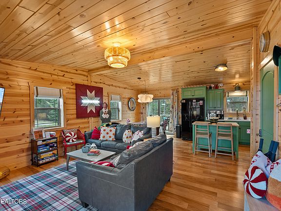 5th image of 1132 Pinyon Cir