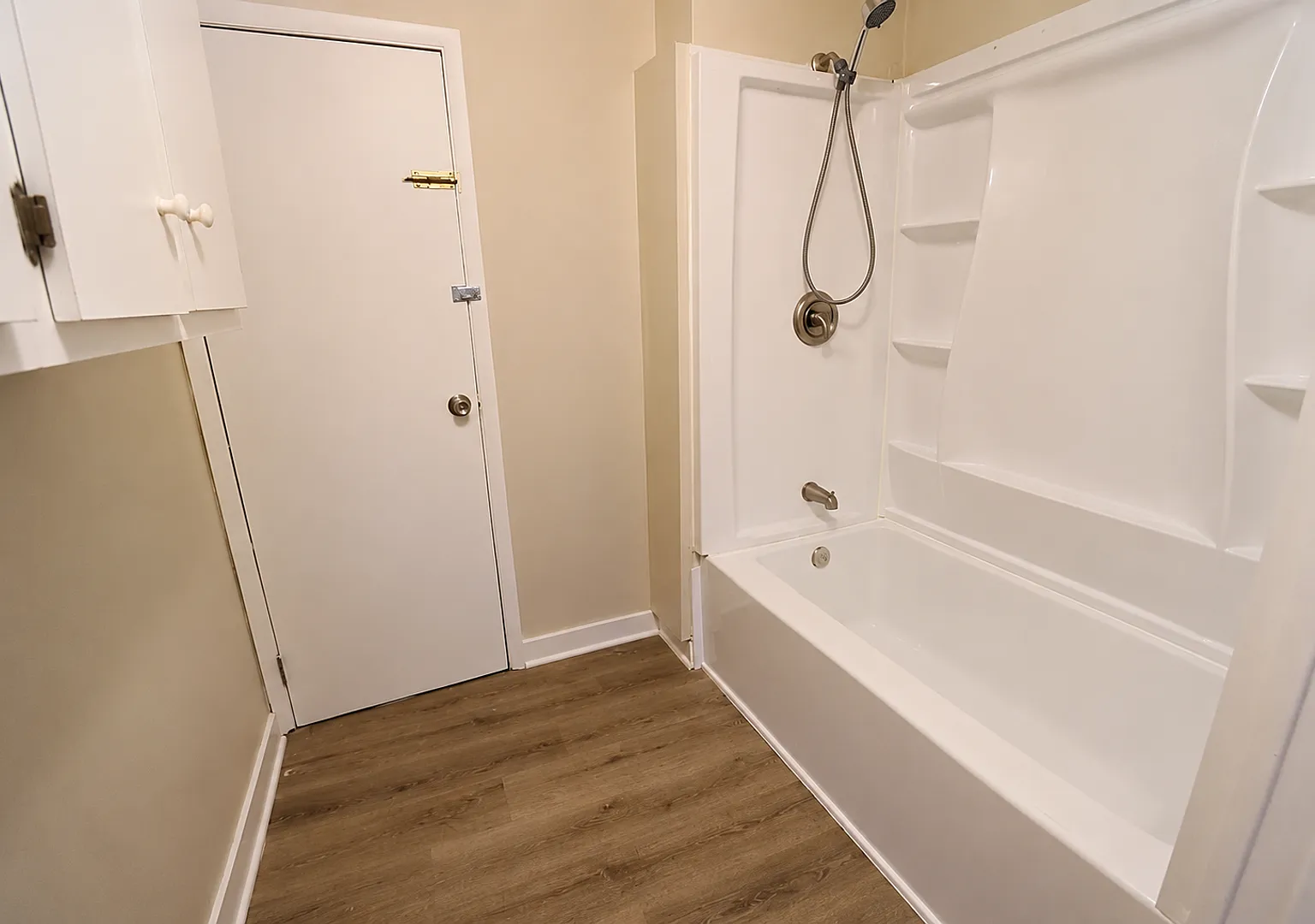 209 Front Street — Photo 2