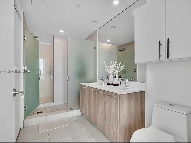 501 NE 31st St #1804 — Photo 15