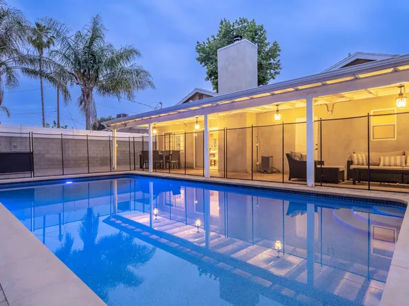 17612 Covello St, Van Nuys, CA 91406