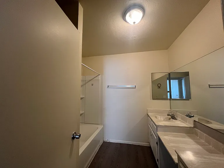 3205 E Earll Dr #3 — Photo 5