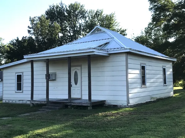 711 Jackson St, Melcher Dallas, IA 50062