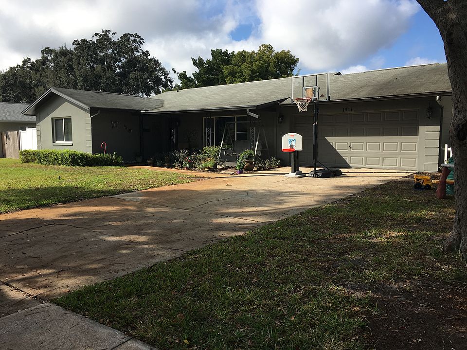 1st image of 1941 E Hampton Cir