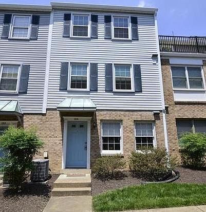 Entrance (the condo is one level; bottom floor)