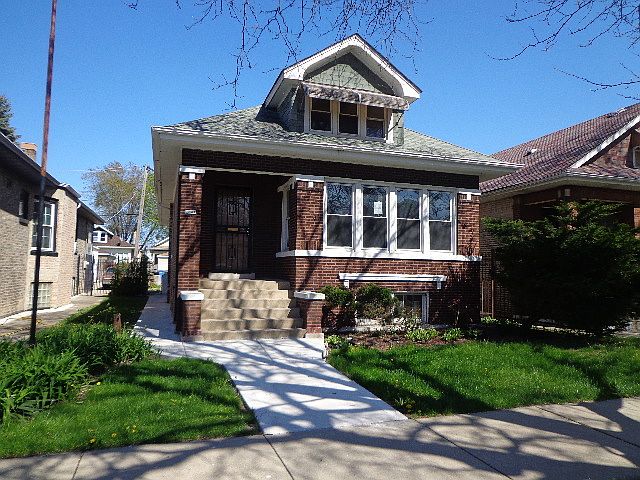 1st image of 1537 N Leclaire Ave