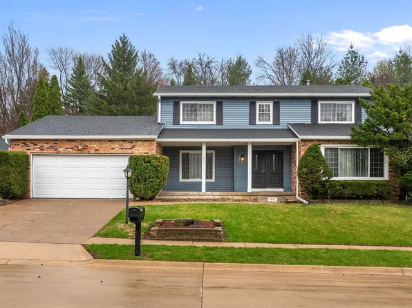 1321 Terrace Park Dr, Bettendorf, IA 52722