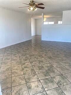 4th image of 4725 Harcourt Dr