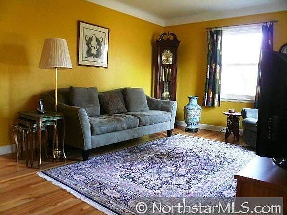 3rd image of 1823 Taylor Ave