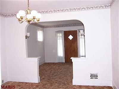 2nd image of 2150 Esther Ave