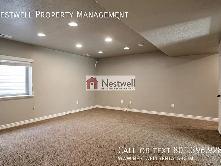 4631 W Vermillion Dr — Photo 18