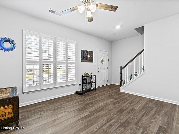 2nd image of 11908 Parkview Trace Dr