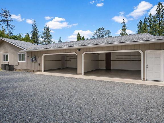 2nd image of 287 Surrey Dr