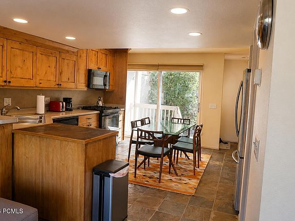 3rd image of 3 Wilson Ct