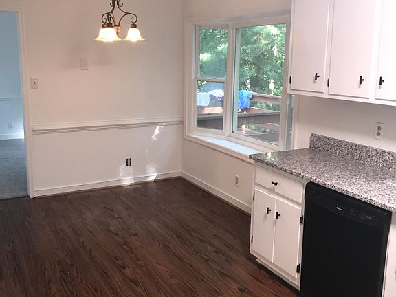 Eat-In Kitchen with Bay Window