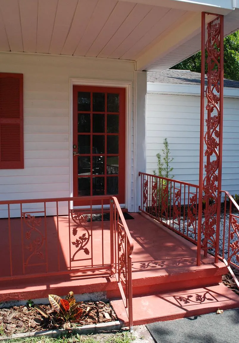 3 bed, 1072 sqft, $2,350 — Photo 4