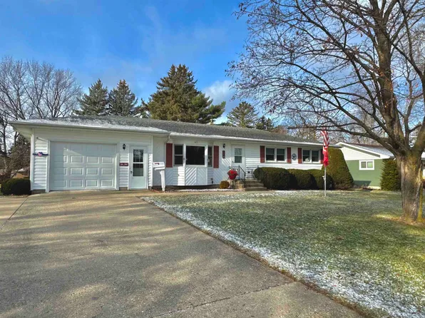 405 N Capron St, Berlin, WI 54923