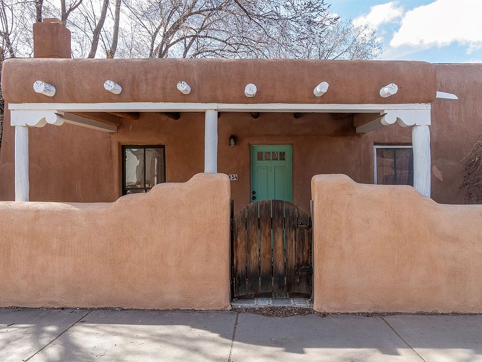 1st image of 654 Galisteo St