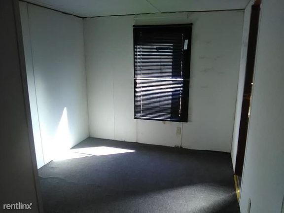 3rd image of 118 Margaret Way