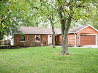 10827 Oak Fall Ct, Fort Wayne, IN 46845