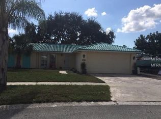 1035 Rushmore Dr, Holiday, FL 34690