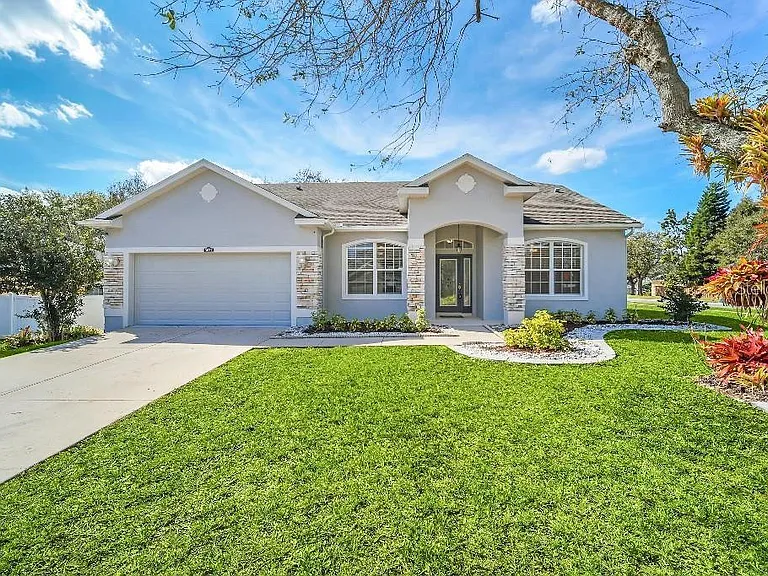 3837 Fallscrest Cir — Photo 1