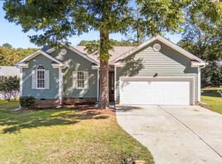 1004 Bren Village Ct, Fuquay Varina, NC 27526