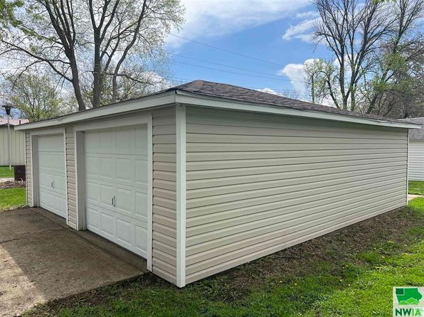 325 Salem St, Whiting, IA 51063
