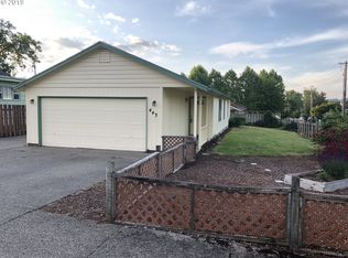 443 E Monroe St, Carlton, OR 97111