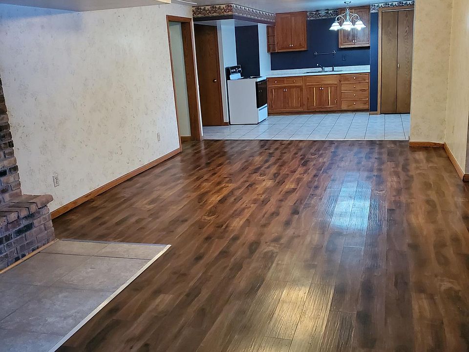 2nd image of 5927 S Emerson Rd #1