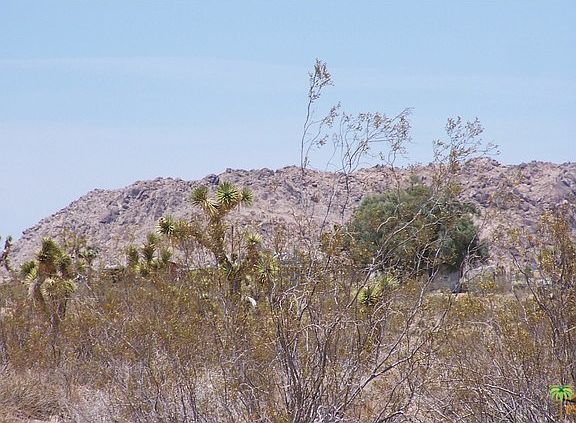 5th image of 58432 Ira Ln