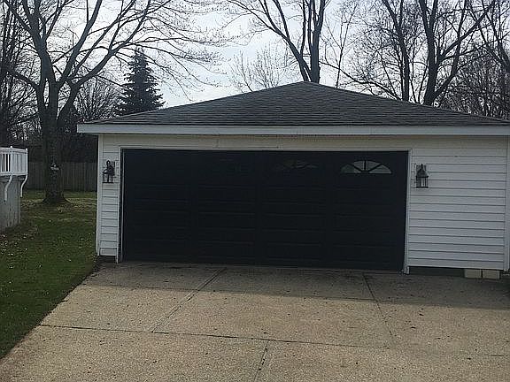 2nd image of 13435 Kathleen Dr