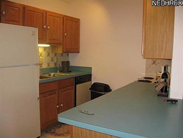 3rd image of 35202 Greenwich Ave #166