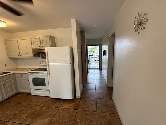 3rd image of 360 Kauila St APT 110