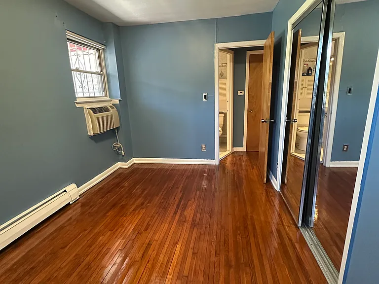 2925 Cruger Ave #1 — Photo 6